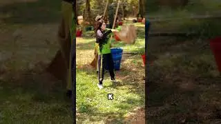 Добывает самые опасные фрукты 😳😲