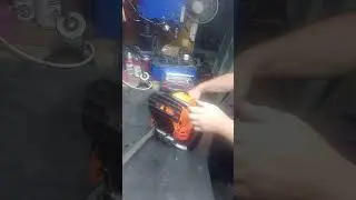 Работа бензопилы StavTool БП-45/18Н . После замены РТИ и проверки на давление и разряжение.