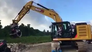Bottom Line Equipment OilQuick Demo