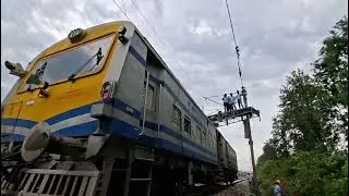 ऋषिकेश में आंधी का कहर:पेड़ गिरने से 25 हजार वोल्ट की WHE(ओवर हेड इलेक्ट्रिक) लाइन टूटी.