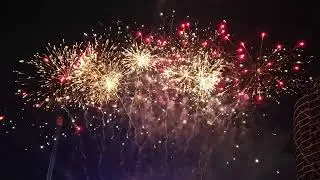 Summer Nights Fireworks - Busch Gardens #wanderlensartistry #Fireworks #buschgardens #florida #tampa