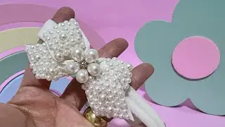Faixinha Laço Cruzado Luxuoso em Pérolas 😍 #handmade #artesanato #lacos #tiara #bebe