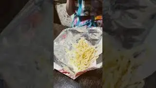 Сидим отдых вечером за столом))))
