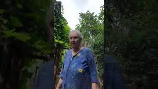 Бабки правят миром.  Но доброе слово сильнее. #бабкажжет