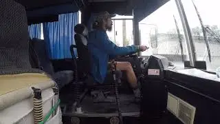 Первый раз за рулем Икаруса. Помаленечку паркуемся )
