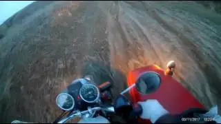 В гору на мопеде с коляской 1