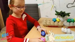Как украсить яйца? Веселые яйца с КИДС Маша и Аня // Видео для детей