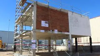 Sudden removal of corner column. Building structure with infill walls
