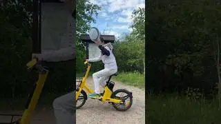 Неистово катаюсь на велике 