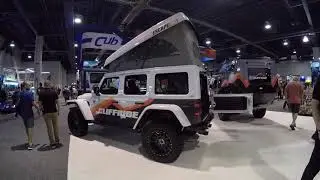 Jeep Wrangler with a camper by Cliffride