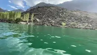 Beautiful view of Upper Kachura Lake, Skardu #kachuraLake #Skardu #Baltistan #viralvideo