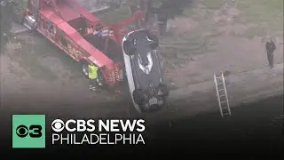 Car pulled from the Schuylkill River after entering the water in Philadelphia