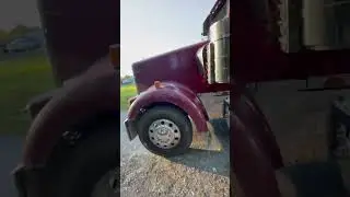 Kenworth W900 Custom Dumptruck W/ 18 Speed Manual