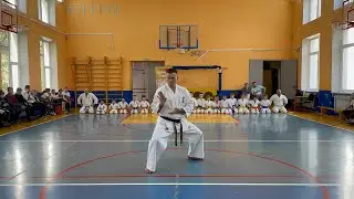 Показательные выступления лучших учеников Школы каратэ «Eremenko’Dojo» в школе №113. (27.09.2022).