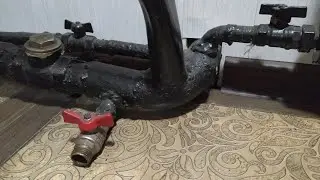 How to easily and quickly drain a heating system in a private home.