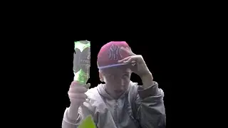 Бью об голову бутылки