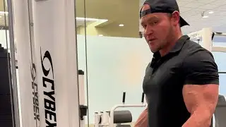 Bigger Biceps: Mind-Muscle Curls