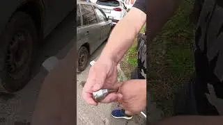 Поставь машину на ручник, говорили они...