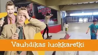 Luokkaretkitoimintaa ostoskärryssä!
