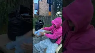 Что тут происходит? Хейтер скажет фейк👀 Каждому по доллару ✅ #happiness #happy #time #money #kids