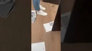 Клиентка напала на сотрудницу турфирмы в Алматы. Видео: t.me/TengriTV