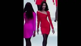 Yasmeen Ghauri is the most iconic 90’s model!