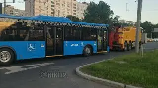 ЛиАЗ-6213.65 с новой маской, сломался