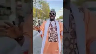 Omaro est en voyage "dama name Sénégal"
