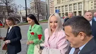 Круглый стол по случаю 80-летия освобождения Одессы от фашистов. Поет Наталья Соловей