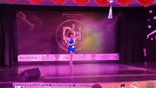 Kamli | Dance Cover by Himanshi Grover | Beat Catcher | #dance #hulahoop #trending #bollywood