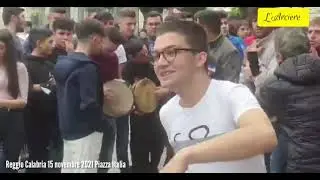 Tarantella a Piazza Italia.Reggio Calabria 15 novembre 2021
