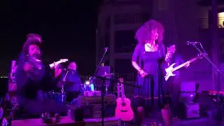 Rebecca Jade and the Cold Fact - I only Smoke When I Drink