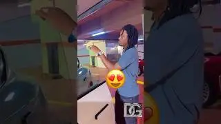 WALLY SECK DANS SON PARKING