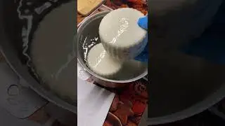 Сыр Добрыня с пажитником из козьего молока.