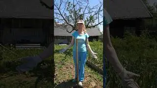 Она  догадалась.....