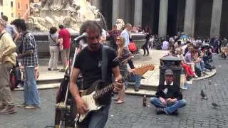 Pantheon street music