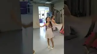 Центр Бубновского, Севастополь, дети поздравляют с Днём Советской Армии.