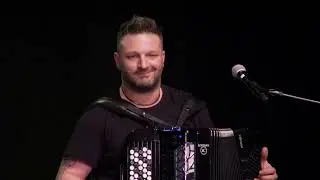 Kordian - Dziewczyna z warkoczami