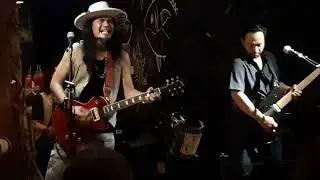 Tripple Trouble - Sultans of Swing, Ulu Restaurant, Sanur, Bali. Zang Joe theBlaad. 06-04-2024