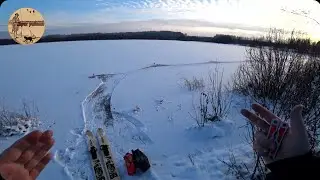 Лёд вроде есть, НО !!! Рыбалка на озере. Сamping ,fishing,bushcraft,