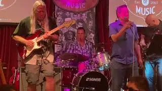 Too Rolling Stoned (1st solo) Robin Trower cover