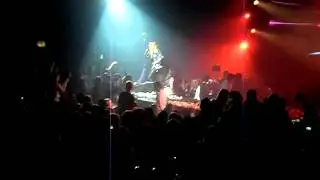 Anna Vissi - Apo makria kai agapimenoi (ATHINON ARENA@LIVE) 25/12