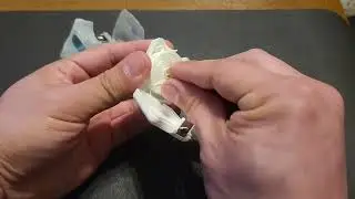 Absurd Innovation #12: EDC 1 Bag Travel Floss Life Hack