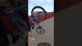 Backstage 2 (Пытаюсь на заднем колесе проехать 5 метров)