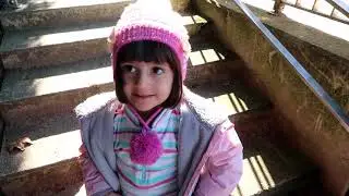 Mergem cu papusa baby Born la terenul de joaca