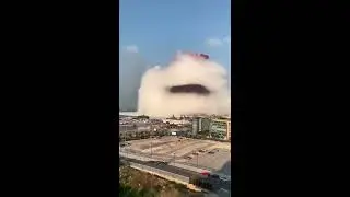 Мощнейший взрыв в порту Бейрута