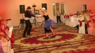 танец на роликах
