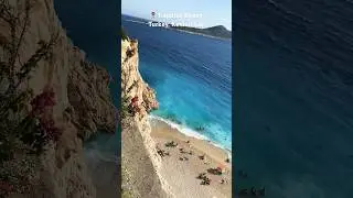 how beautiful our planet, pls, take care of it! 