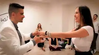 🔥BACHATA is the WORLDWIDE ANTI-WAR weapon | Teaching  in 76 countries  ( ONLINE BACHATA on UDEMY) 💃🕺