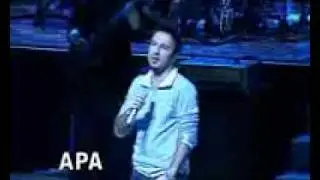 Tarkan Apresentação em Baku - 2008